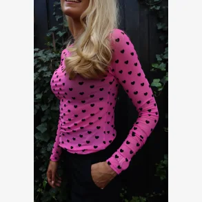 MESH LS TSHIRT - PINK BLACK FLOCK HEART